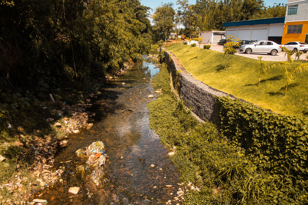 O principal curso de água de Santa Maria, o Arroio Cadena, recebe importante investimento de empresário